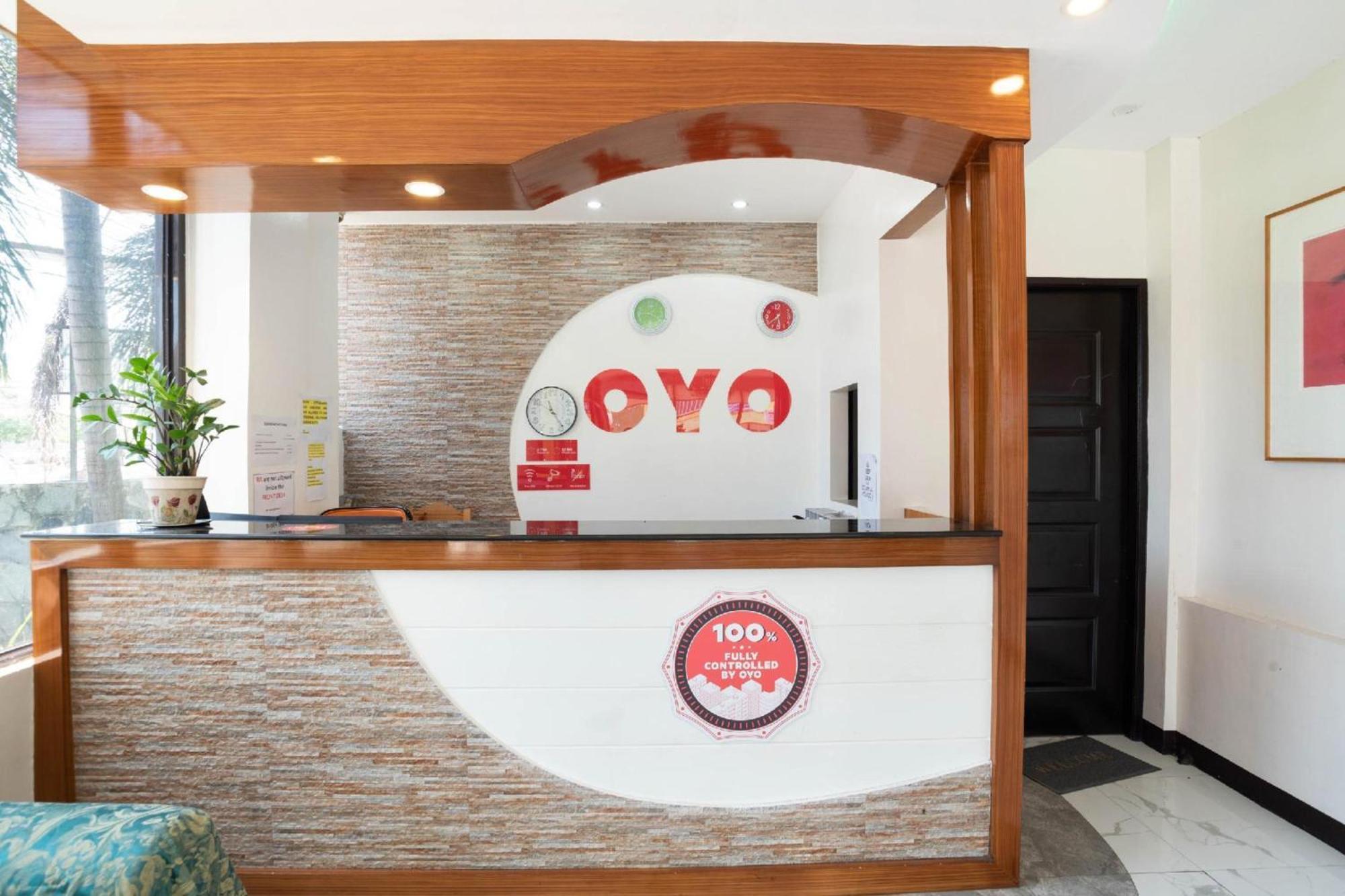 Oyo 195 Ranchotel - Binan Extérieur photo