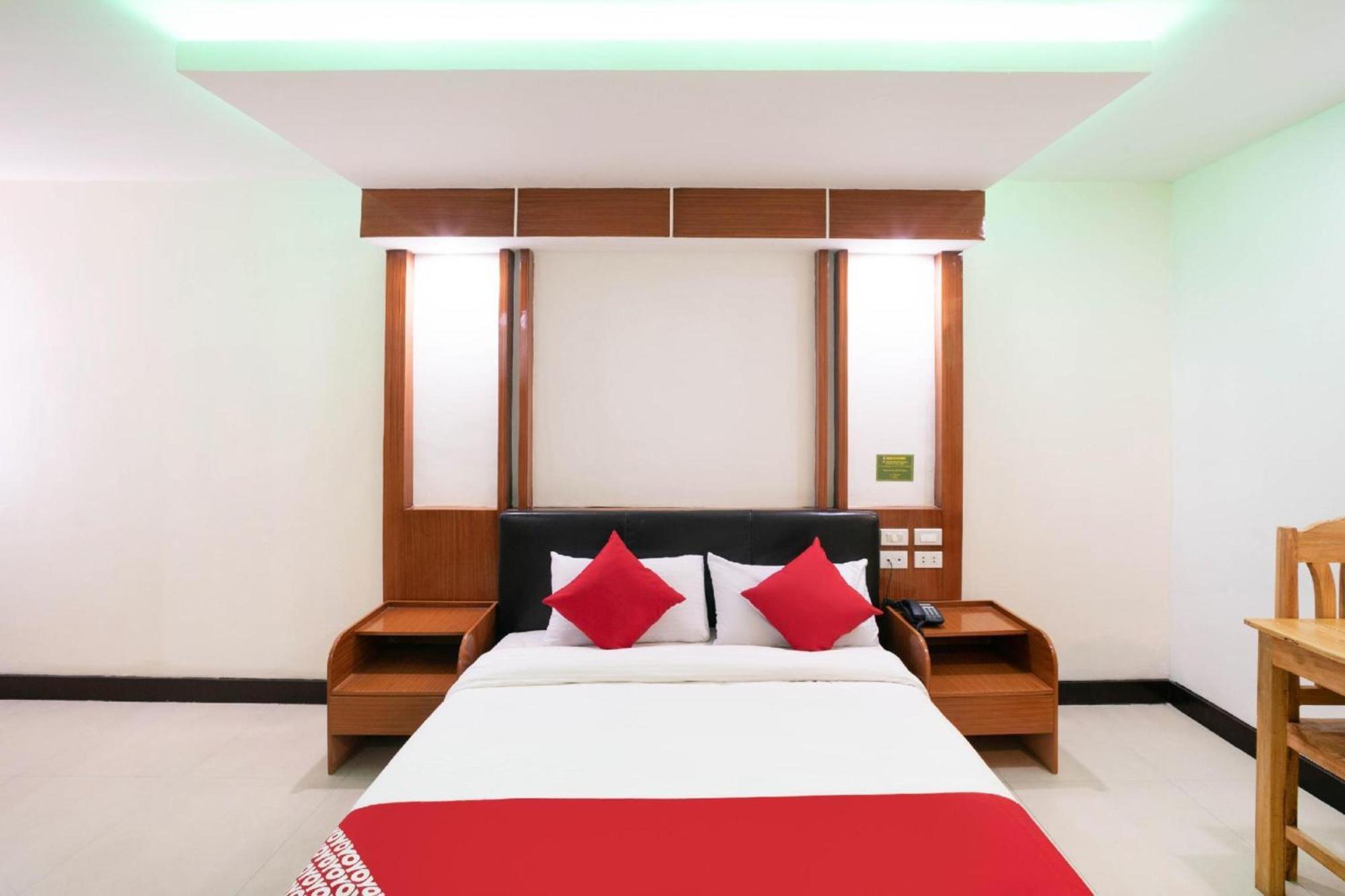 Oyo 195 Ranchotel - Binan Extérieur photo