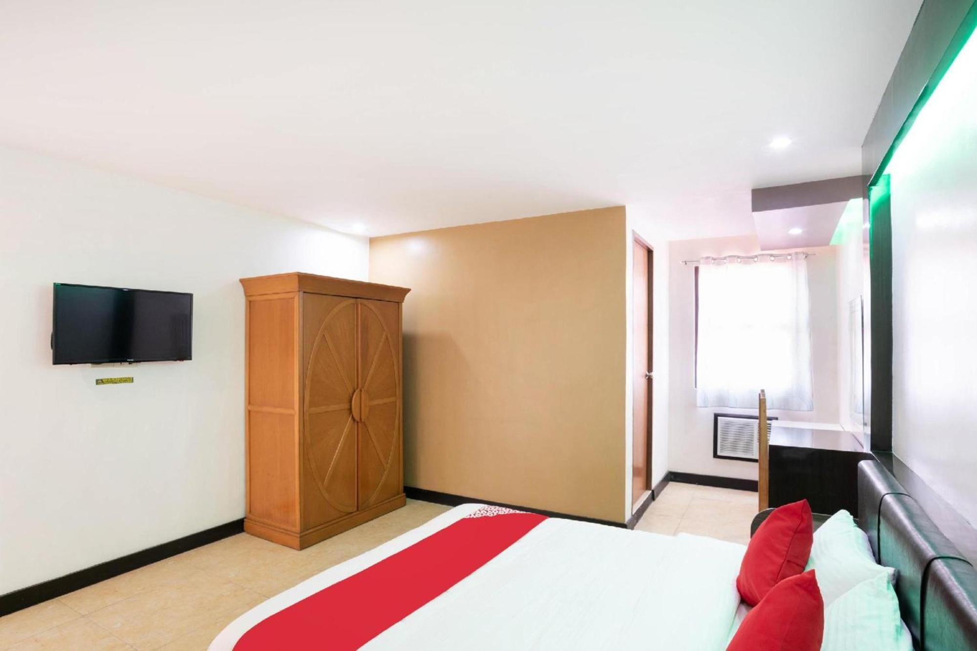 Oyo 195 Ranchotel - Binan Extérieur photo