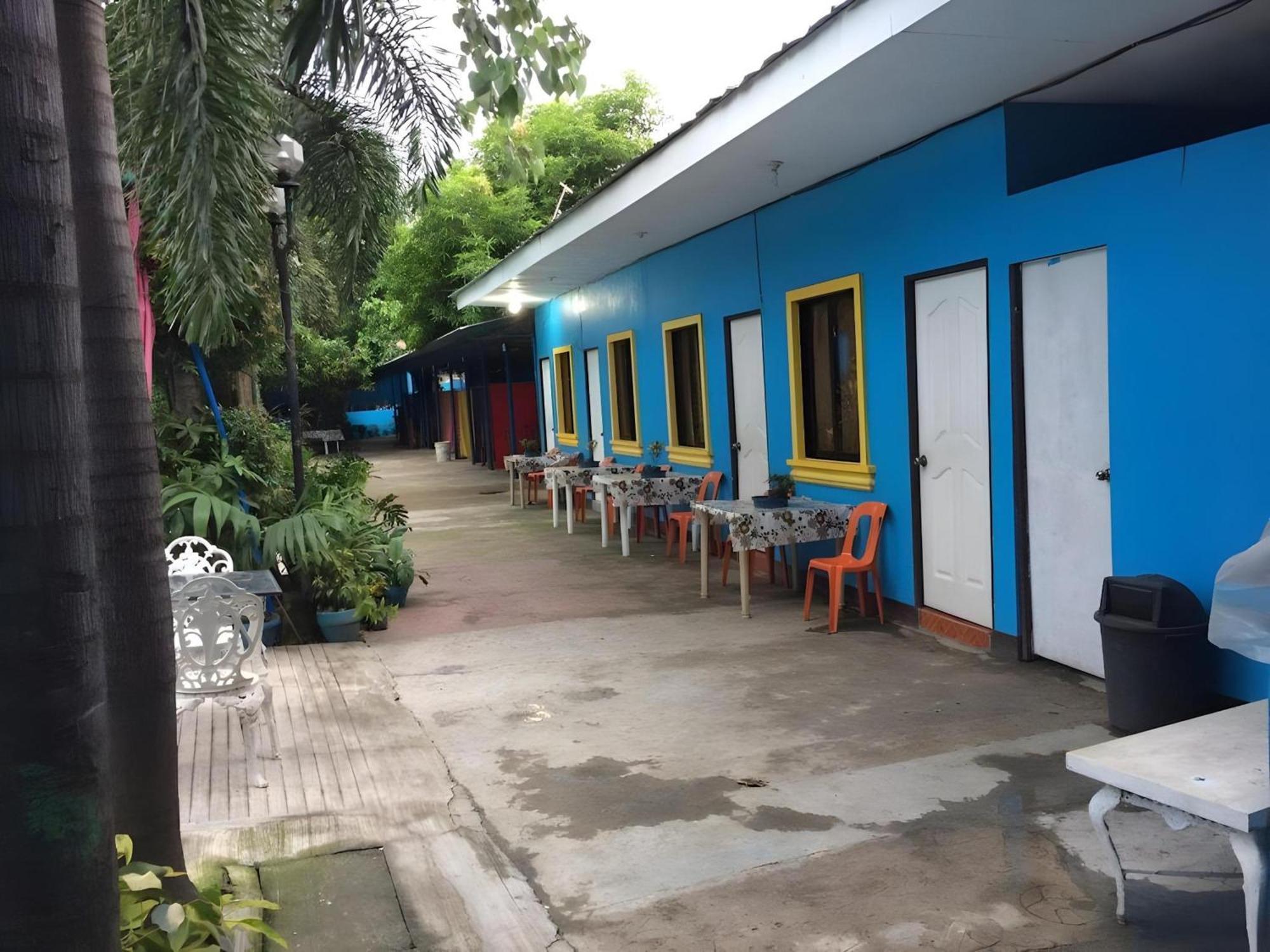 Oyo 195 Ranchotel - Binan Extérieur photo